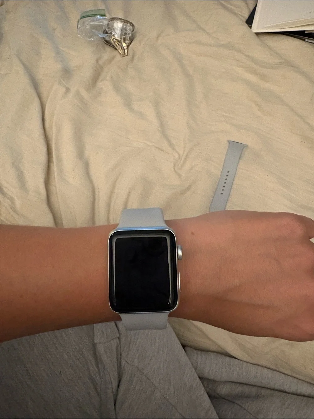 Apple Watch Series 3 42mm Silver Aluminum + Gray Sport Band